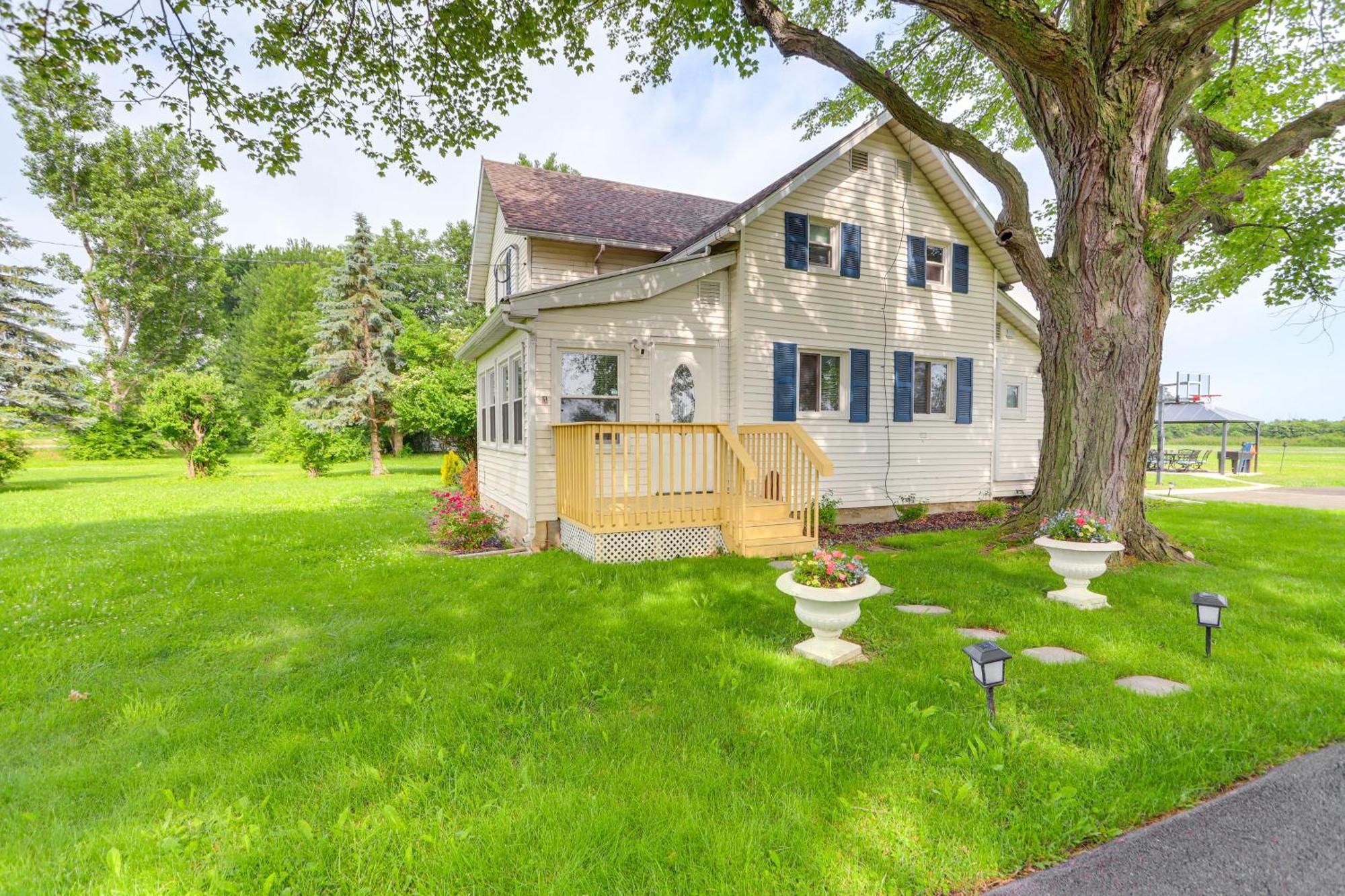 Welcoming Port Clinton Vacation Rental! Exteriör bild